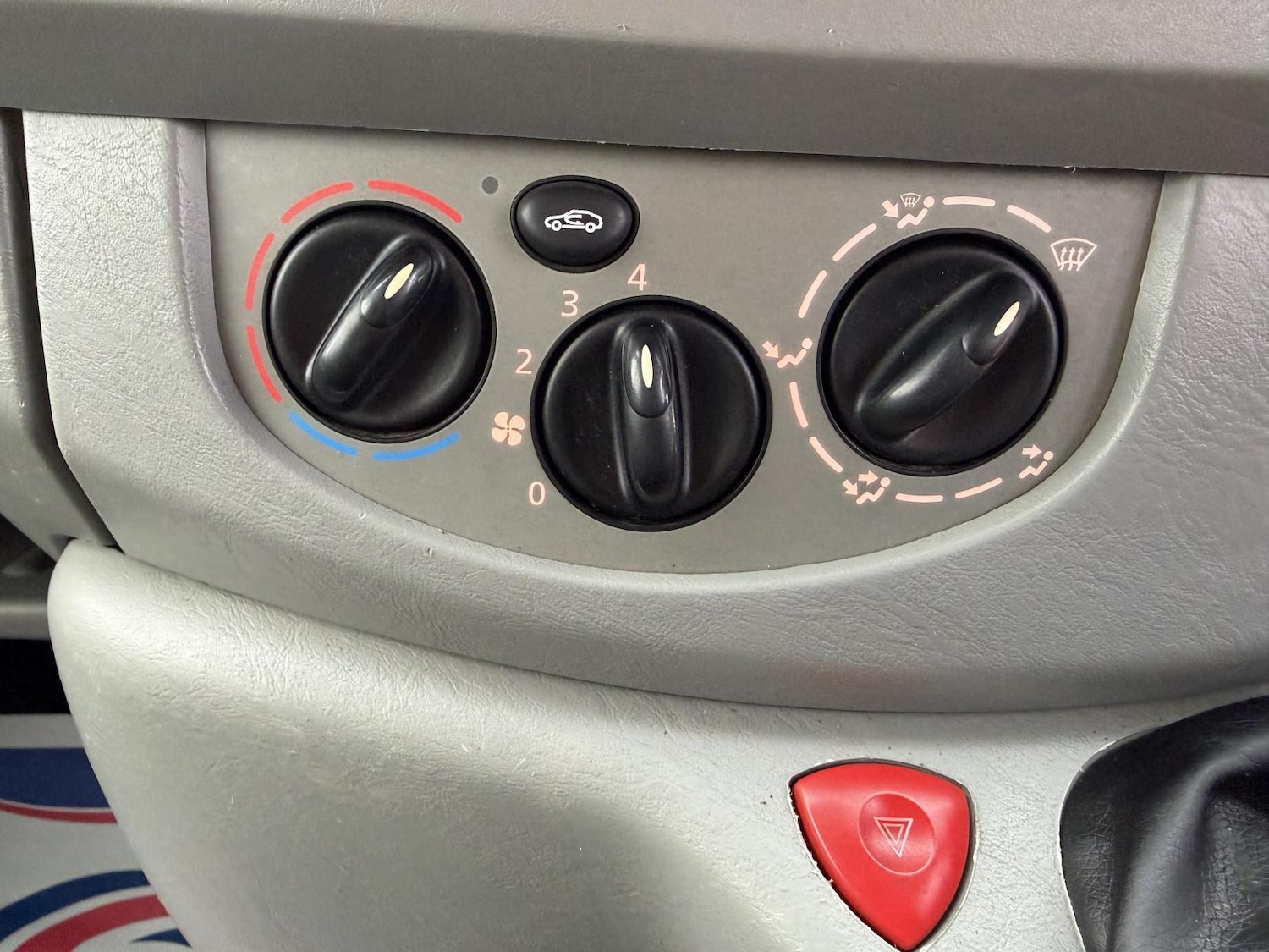 Used Vauxhall Vivaro 2005 for sale - 76431199: Photo 18