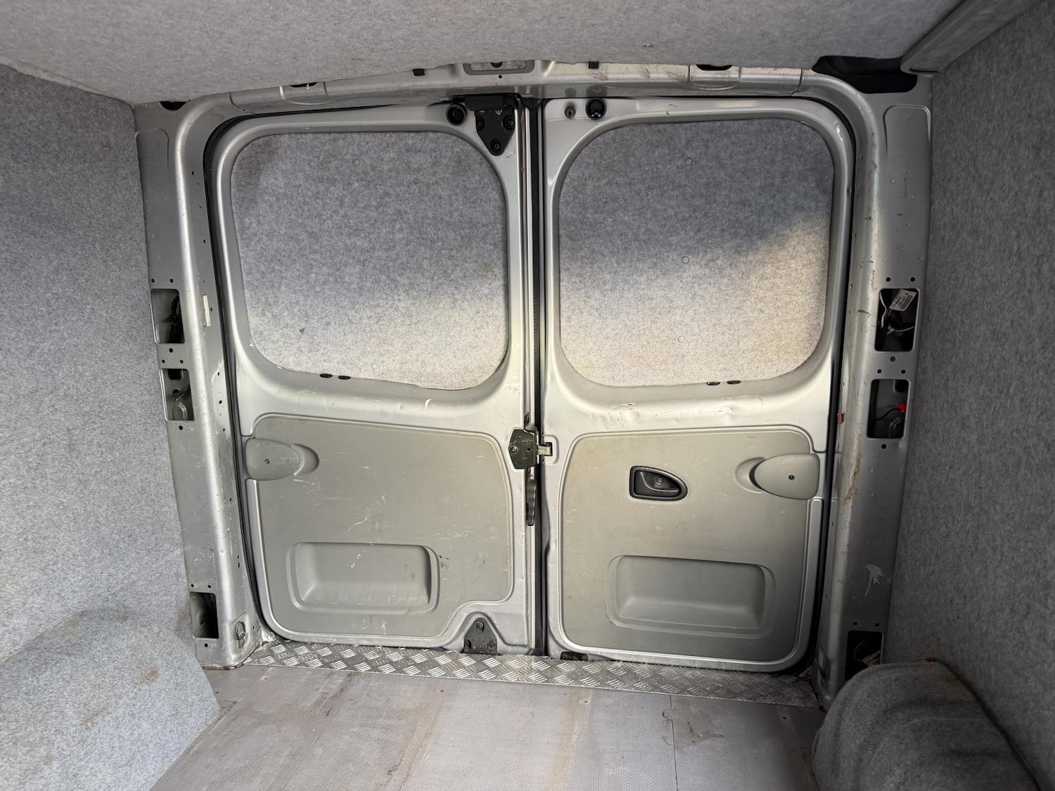 Used Vauxhall Vivaro 2005 for sale - 76431199: Photo 24