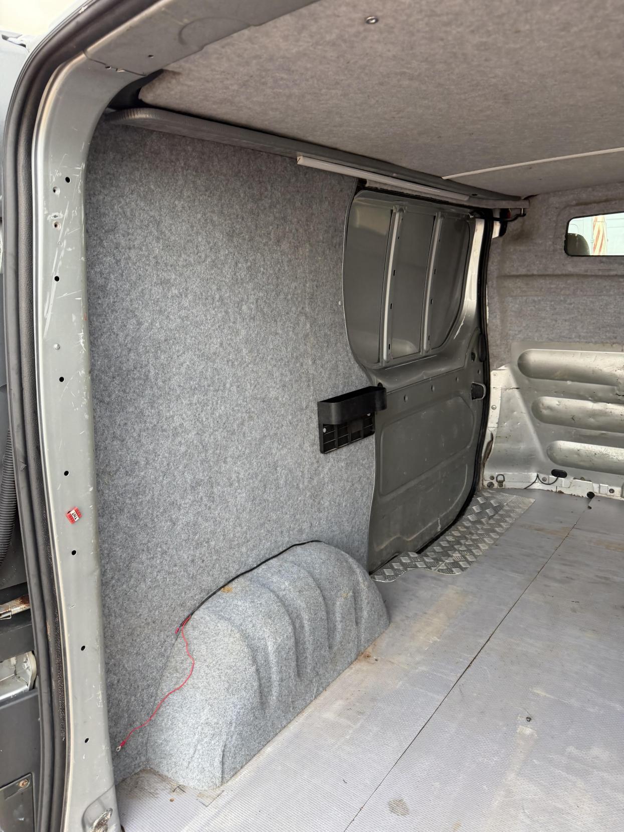 Used Vauxhall Vivaro 2005 for sale - 76431199: Photo 28