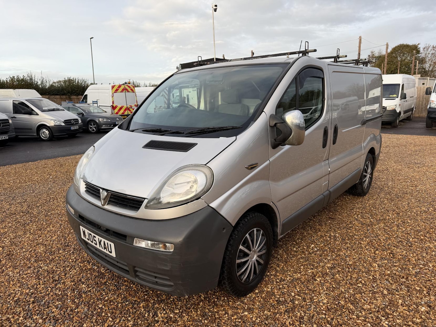 Used Vauxhall Vivaro 2005 for sale - 76431199: Photo 3
