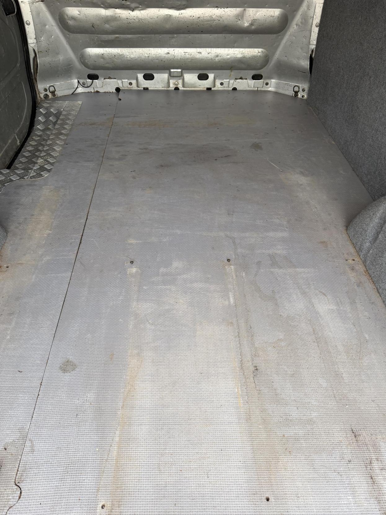 Used Vauxhall Vivaro 2005 for sale - 76431199: Photo 30