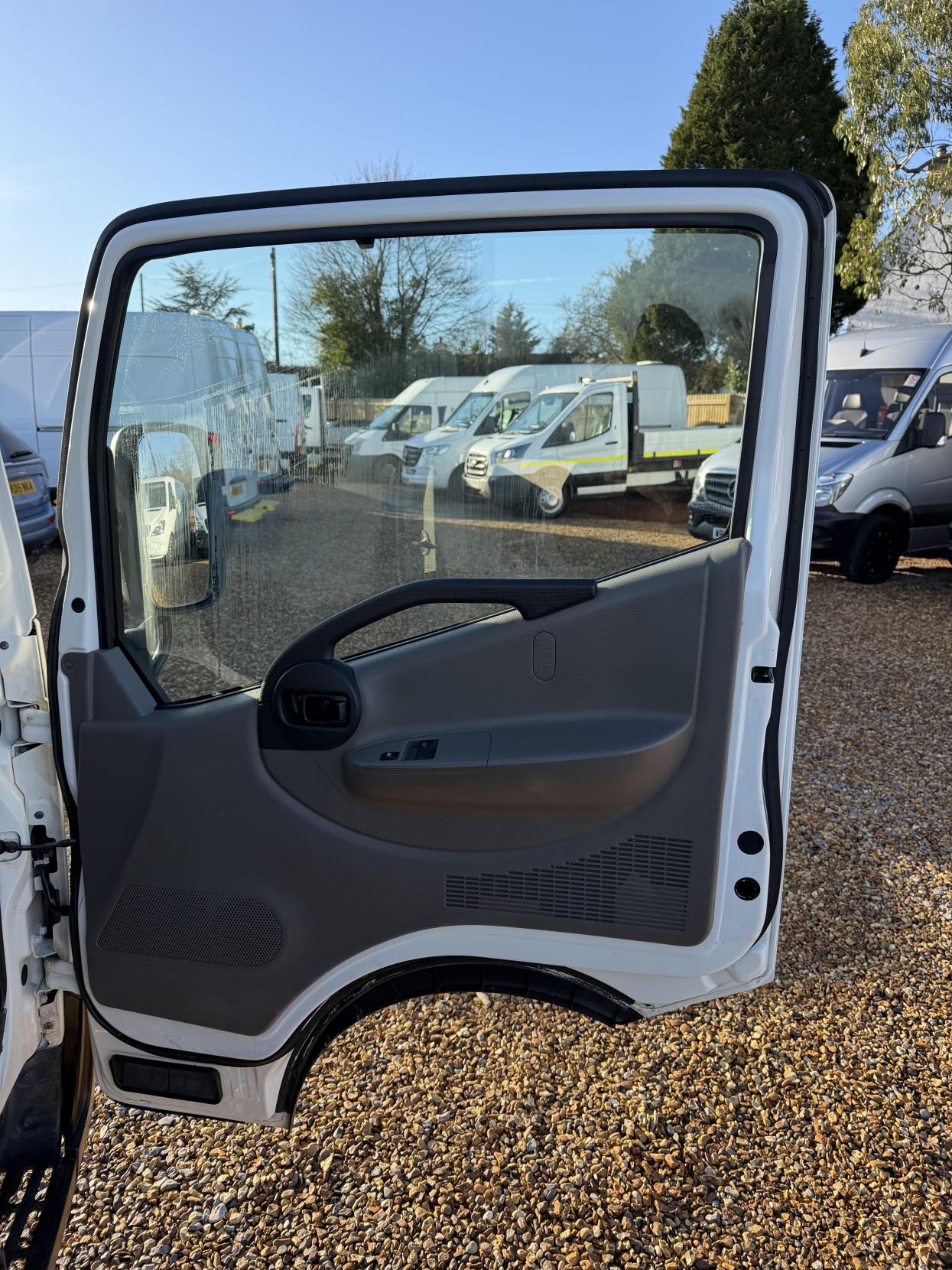 Used Nissan Cabstar 2017 for sale - 76925336: Photo 18