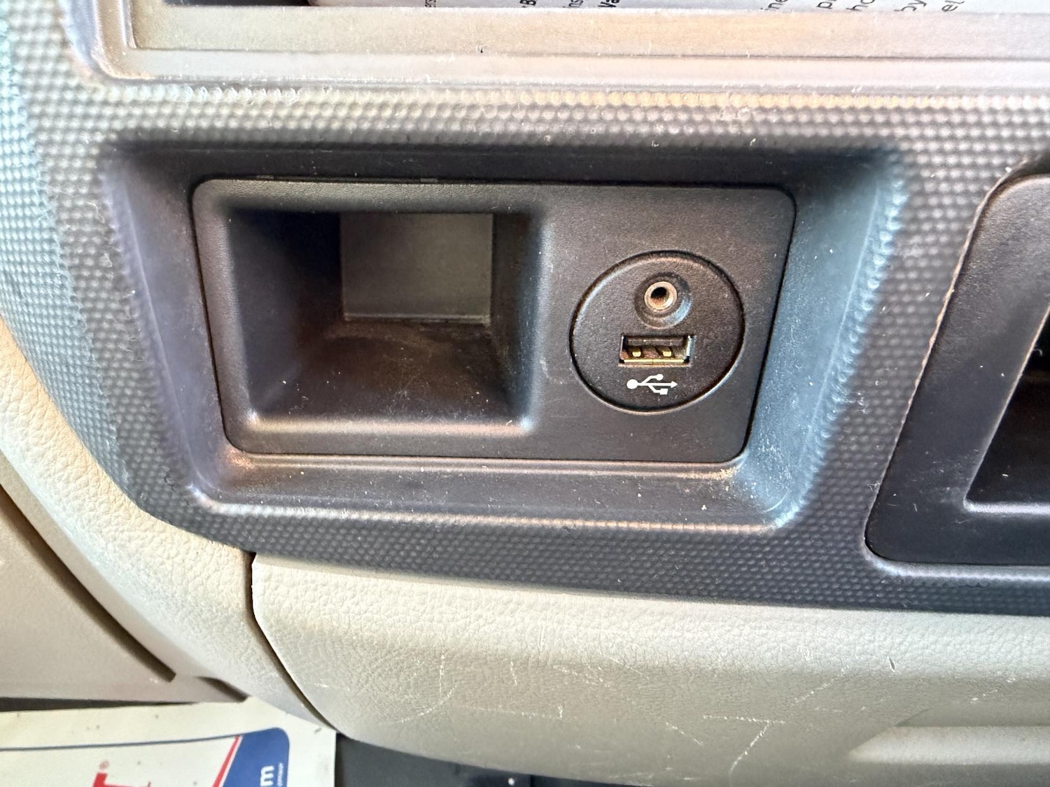 Used Nissan Cabstar 2017 for sale - 76925336: Photo 35