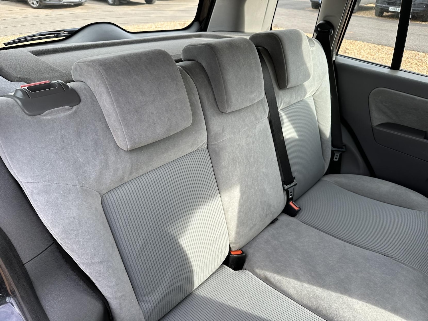 Used Ford Fusion 2004 for sale - 76151051: Photo 7