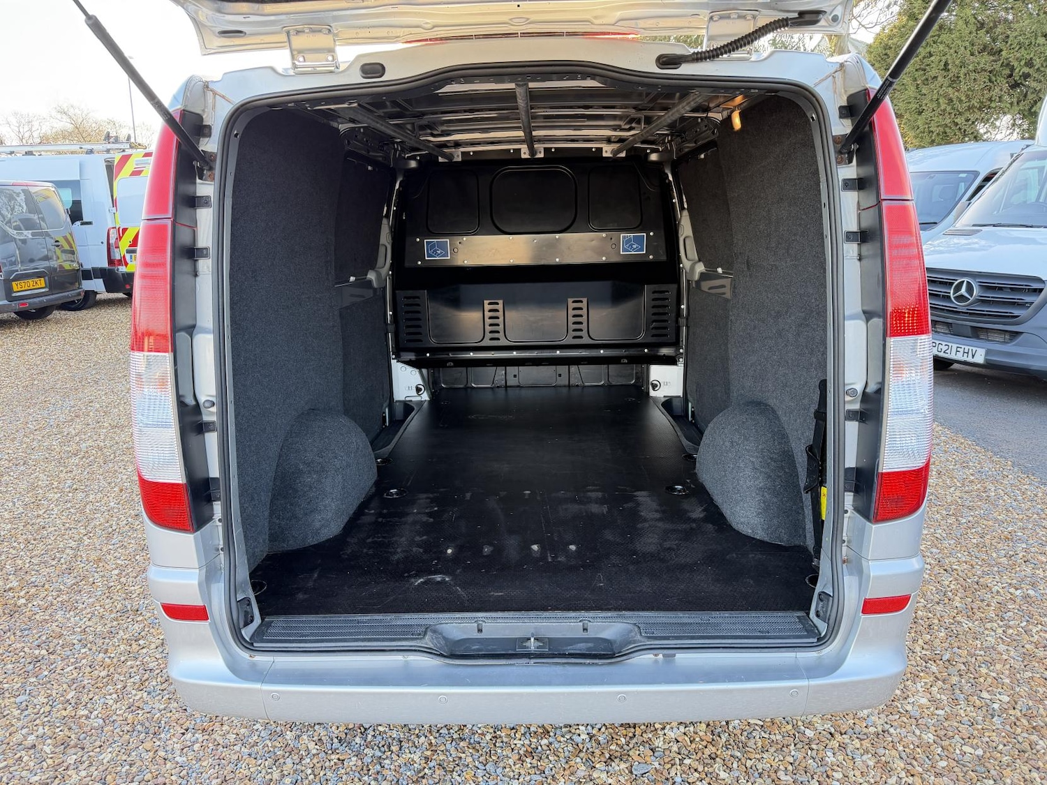 Used Mercedes-Benz Vito 2014 for sale - 77896096: Photo 32