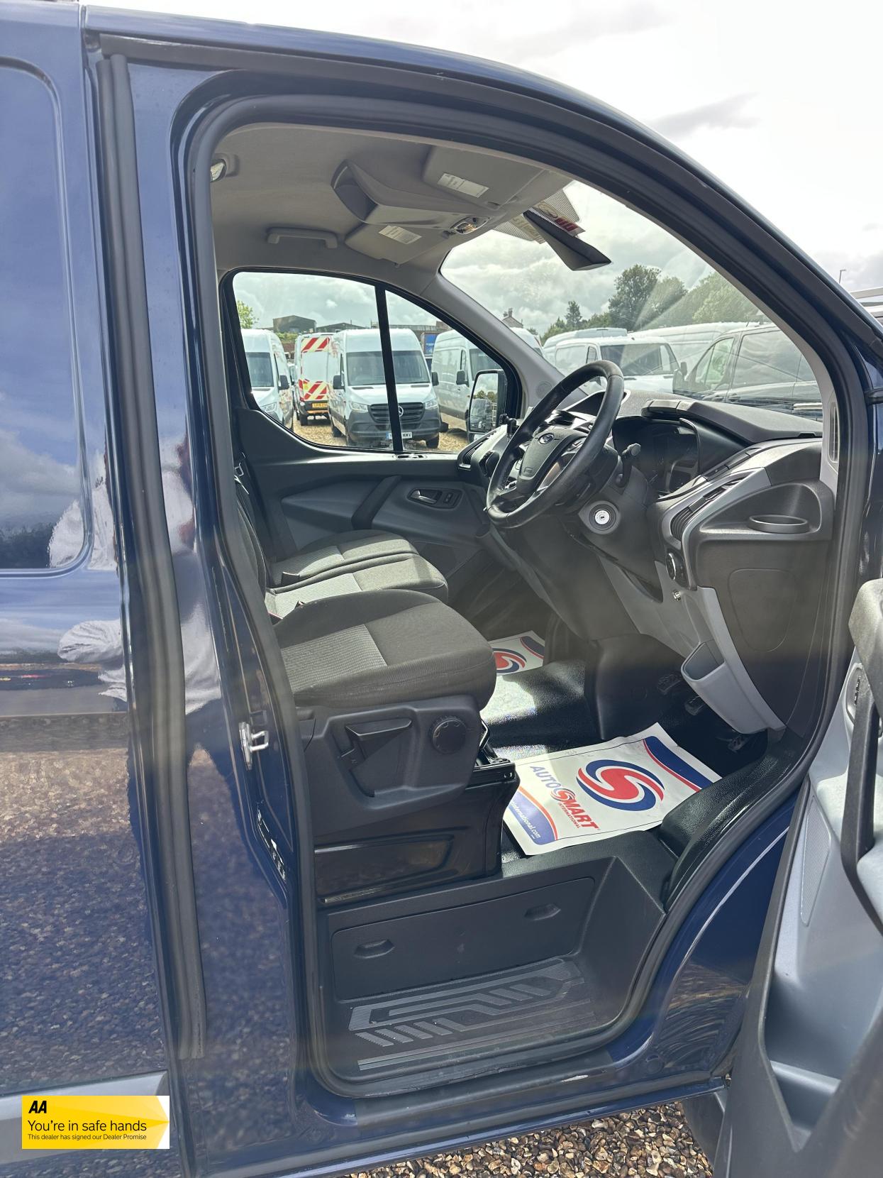Used Ford Transit Custom 2015 for sale - 75989732: Photo 14
