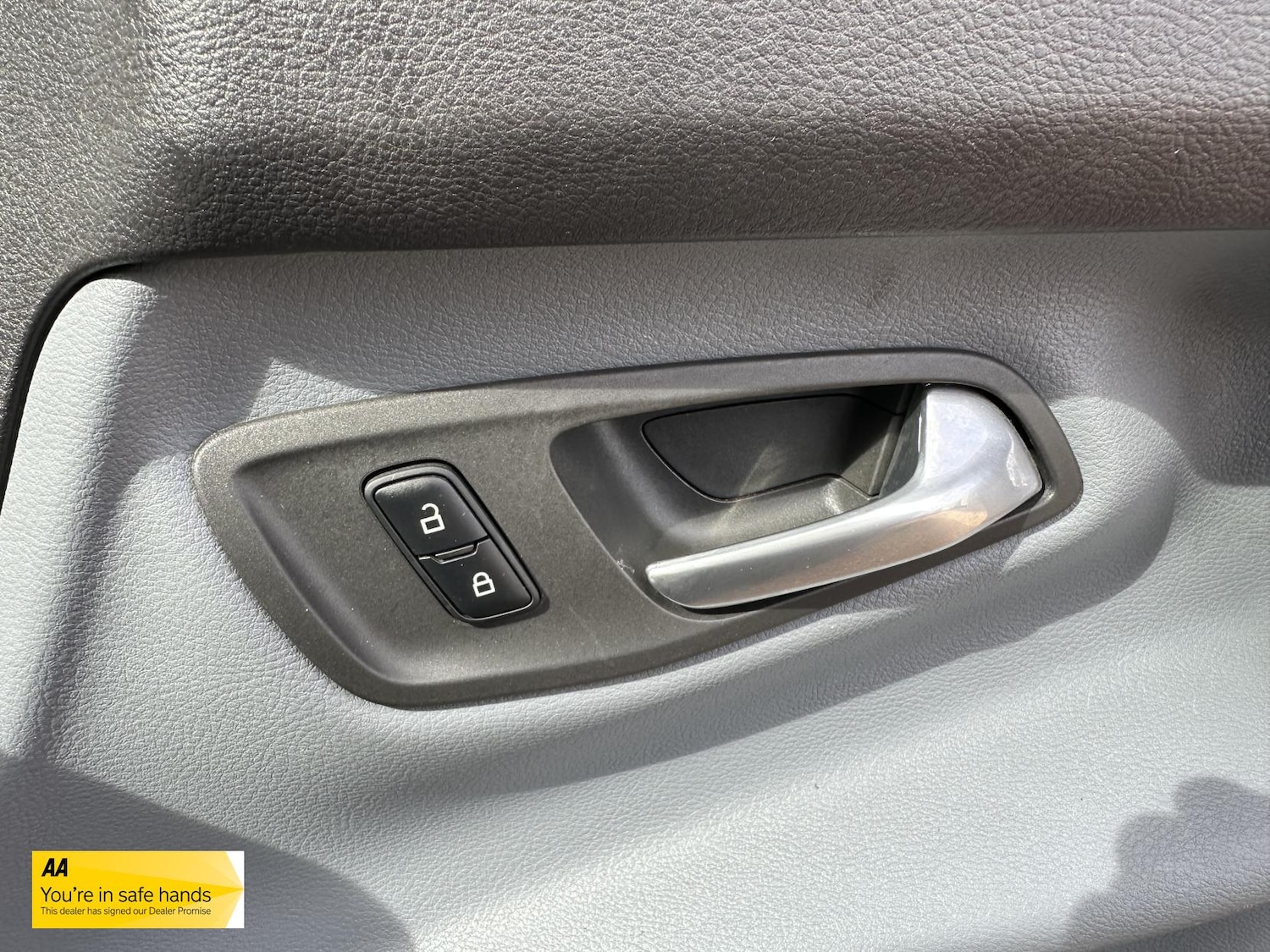 Used Ford Transit Custom 2015 for sale - 75989732: Photo 20