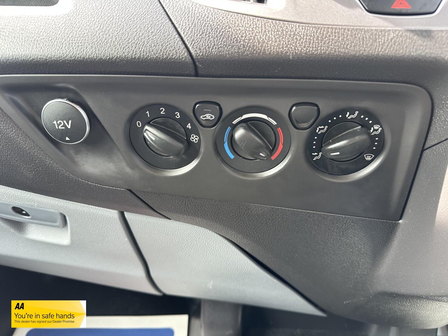 Used Ford Transit Custom 2015 for sale - 75989732: Photo 22
