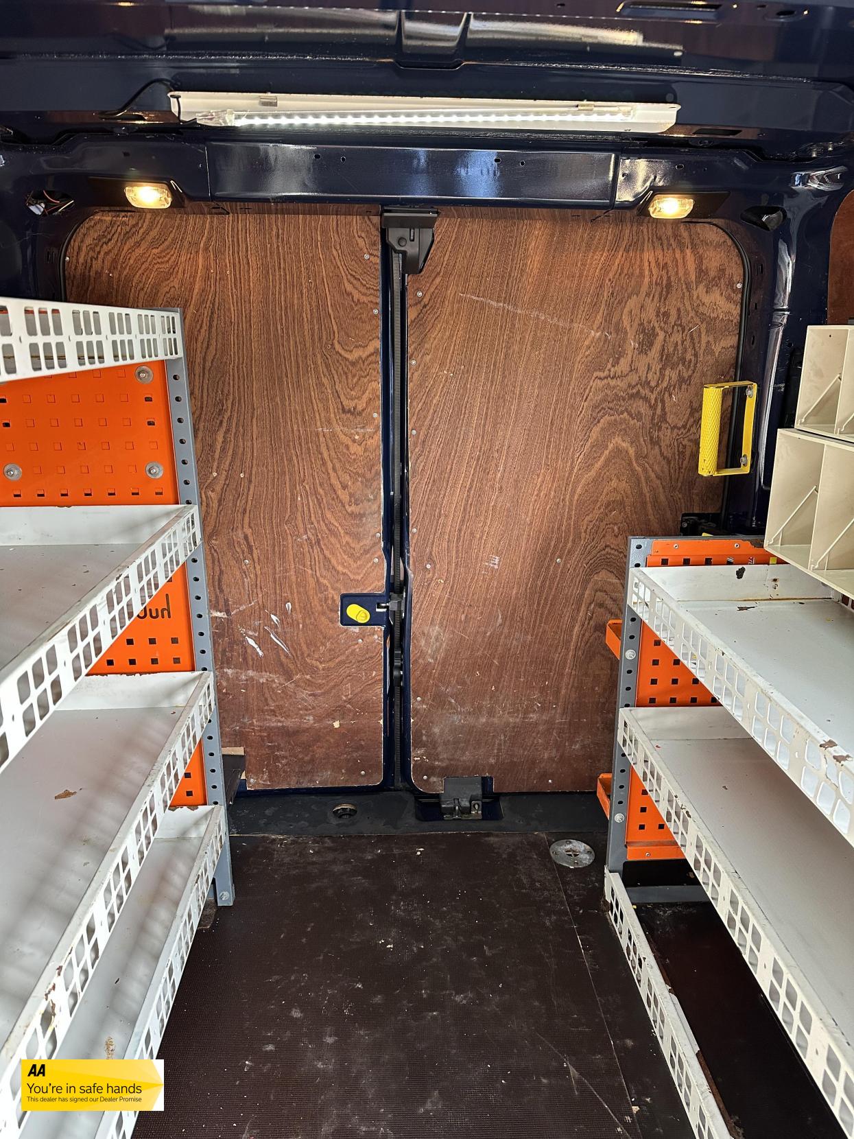 Used Ford Transit Custom 2015 for sale - 75989732: Photo 32