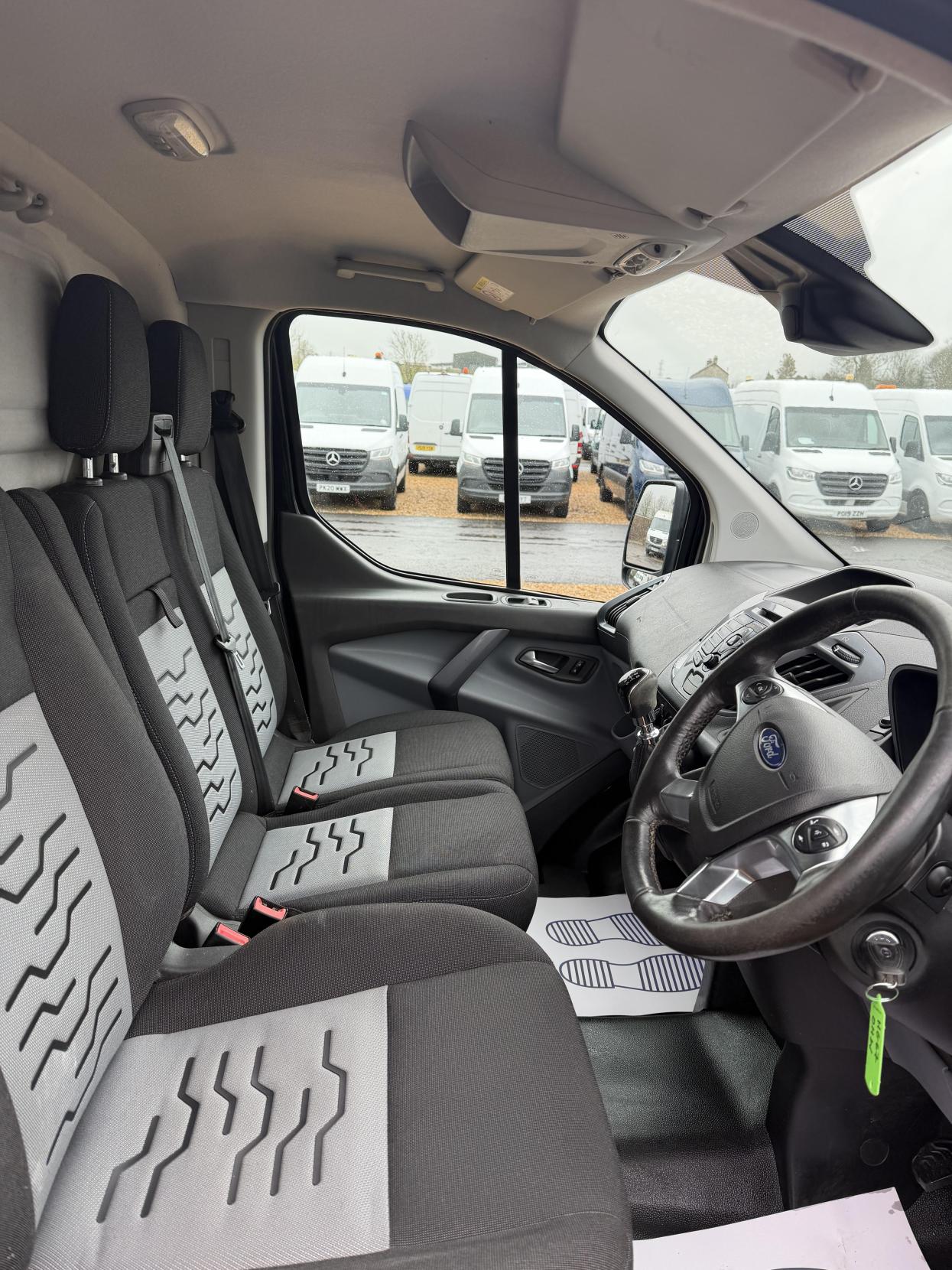 Used Ford Transit Custom 2017 for sale - 77610709: Photo 12