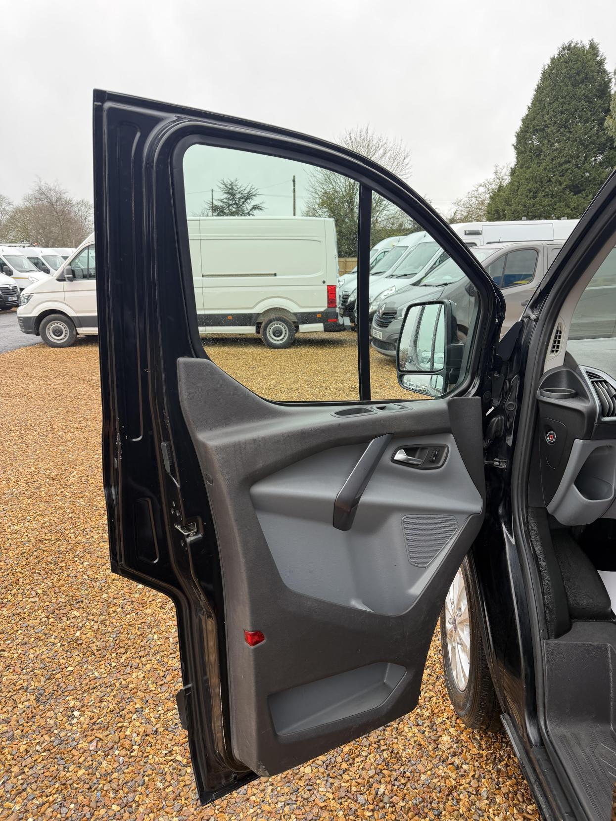 Used Ford Transit Custom 2017 for sale - 77610709: Photo 16