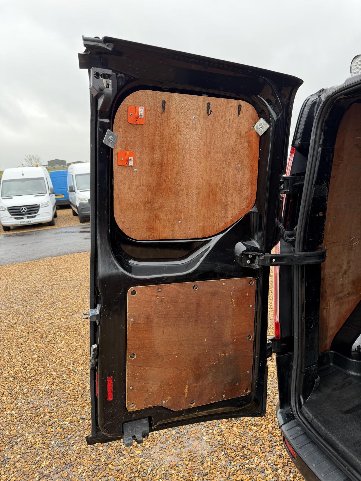 Used Ford Transit Custom 2017 for sale - 77610709: Photo 37