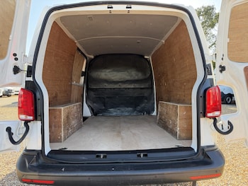 Used Volkswagen Transporter 2021 for sale - 78374455: Photo