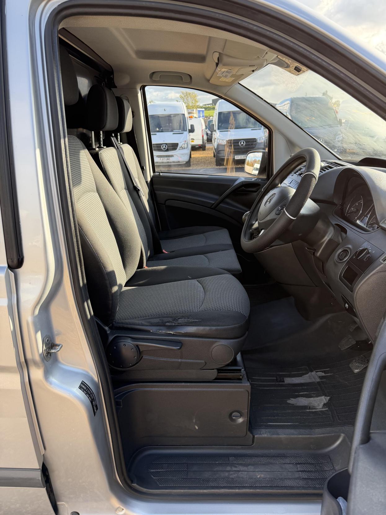 Used Mercedes-Benz Vito 2013 for sale - 76377160: Photo 12