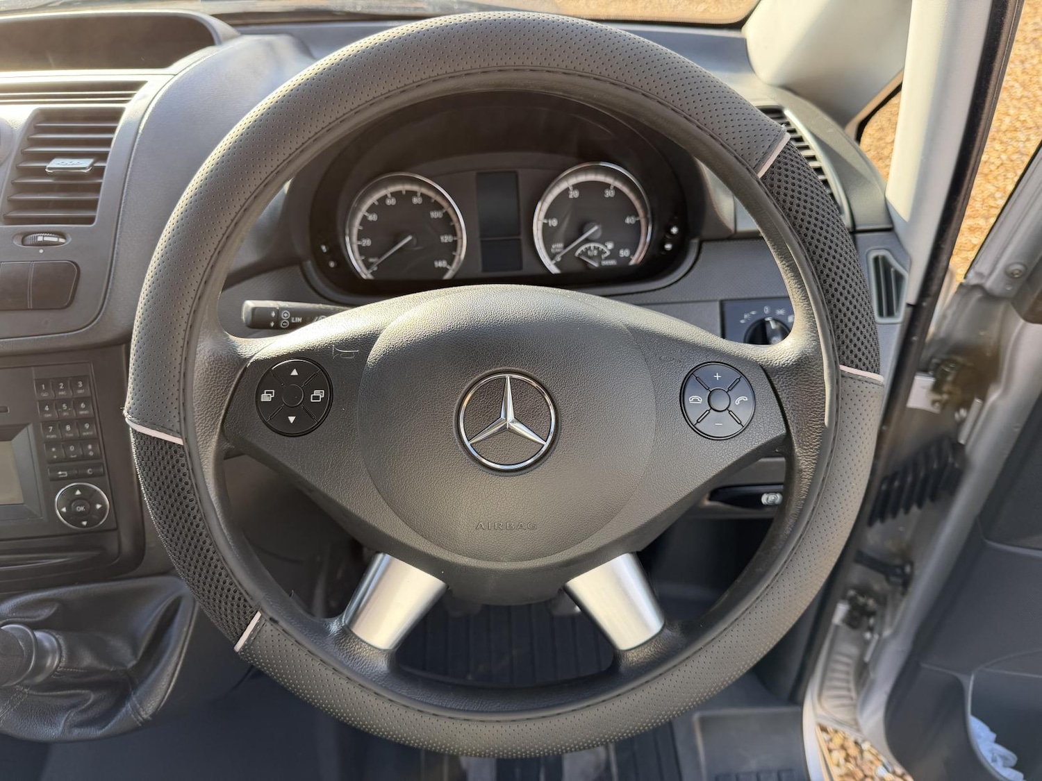 Used Mercedes-Benz Vito 2013 for sale - 76377160: Photo 22