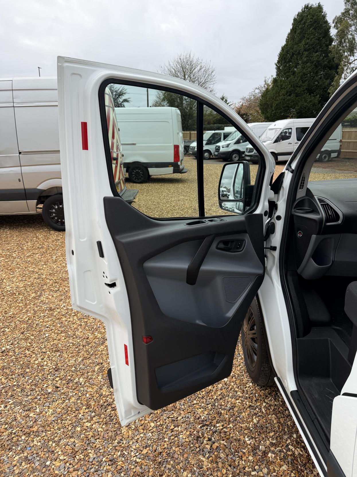 Used Ford Transit Custom 2016 for sale - 76471819: Photo 12