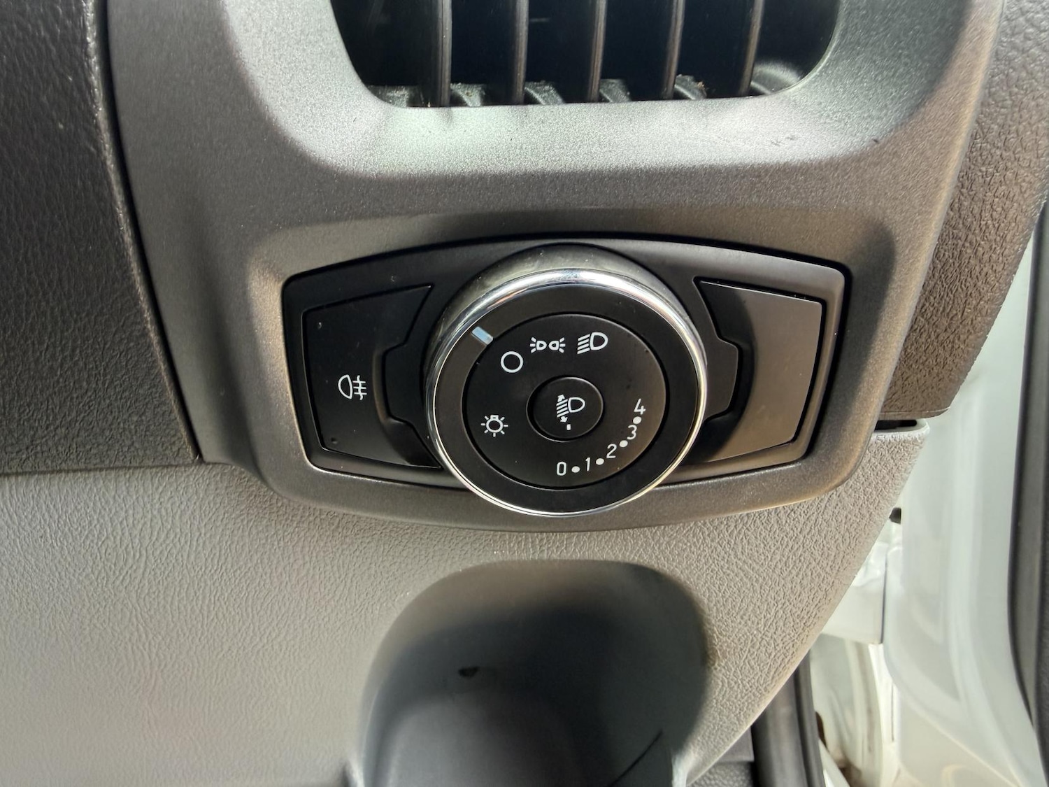 Used Ford Transit Custom 2016 for sale - 76471819: Photo 22