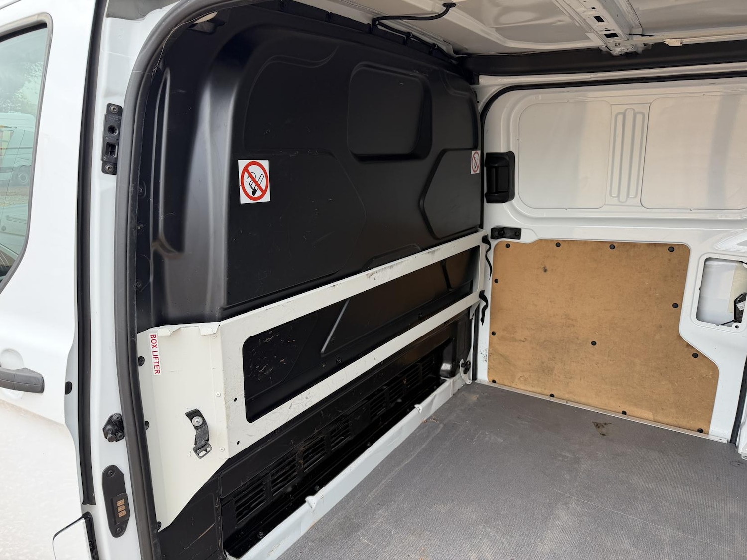 Used Ford Transit Custom 2016 for sale - 76471819: Photo 32