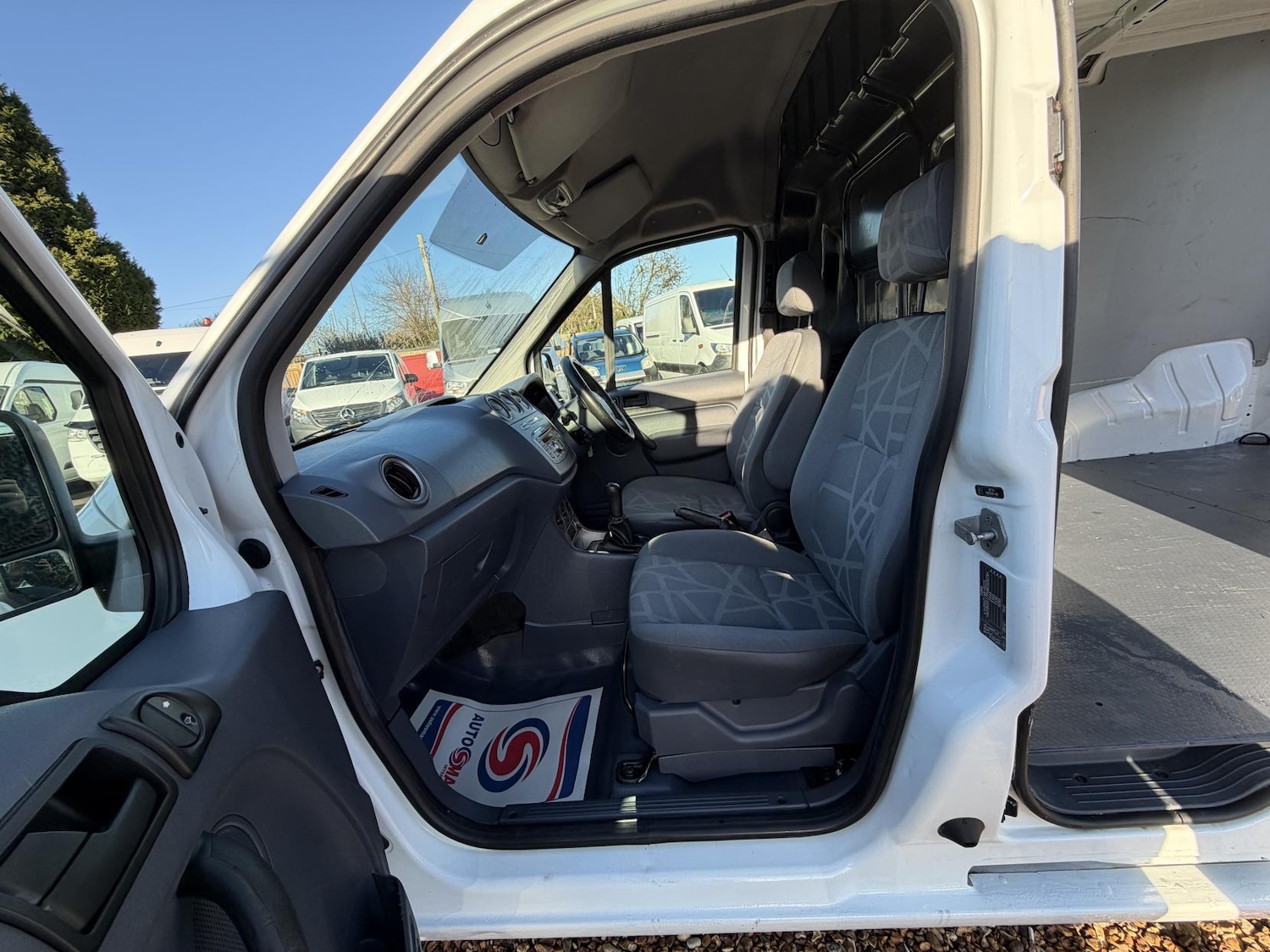 Used Ford Transit Connect 2011 for sale - 77011900: Photo 22