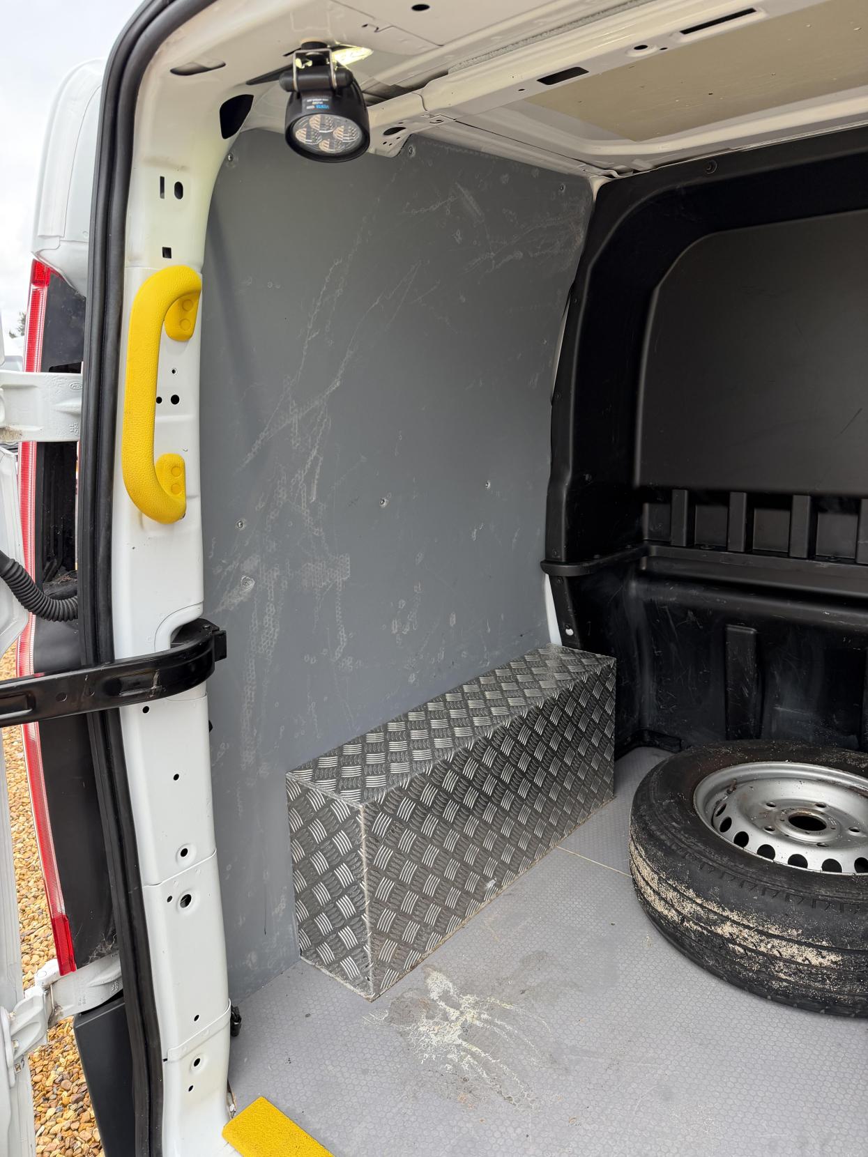 Used Ford Transit Custom 2018 for sale - 77610707: Photo 39