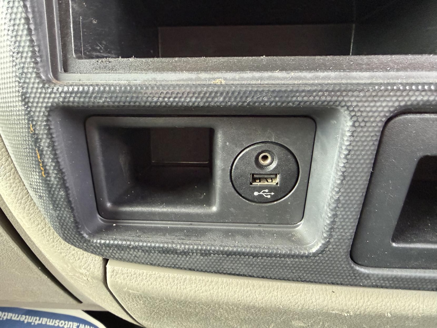 Used Nissan Cabstar 2016 for sale - 77536406: Photo 24