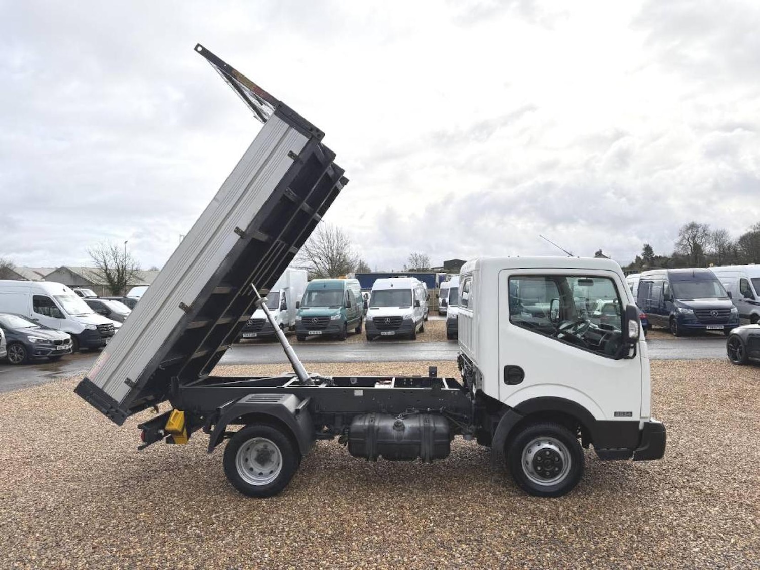 Used Nissan Cabstar 2016 for sale - 77536406: Photo 8