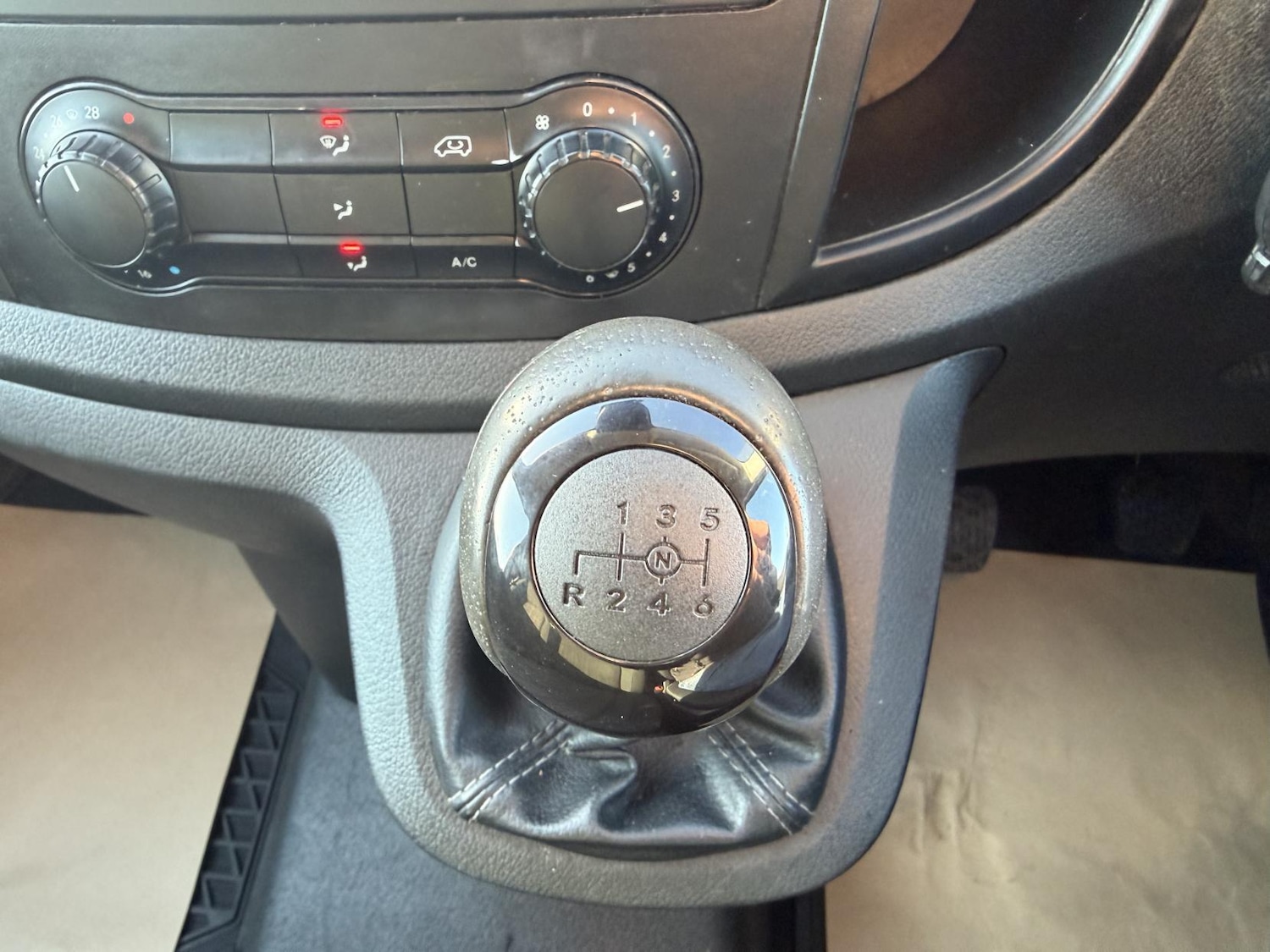 Used Mercedes-Benz Vito 2019 for sale - 76643855: Photo 26