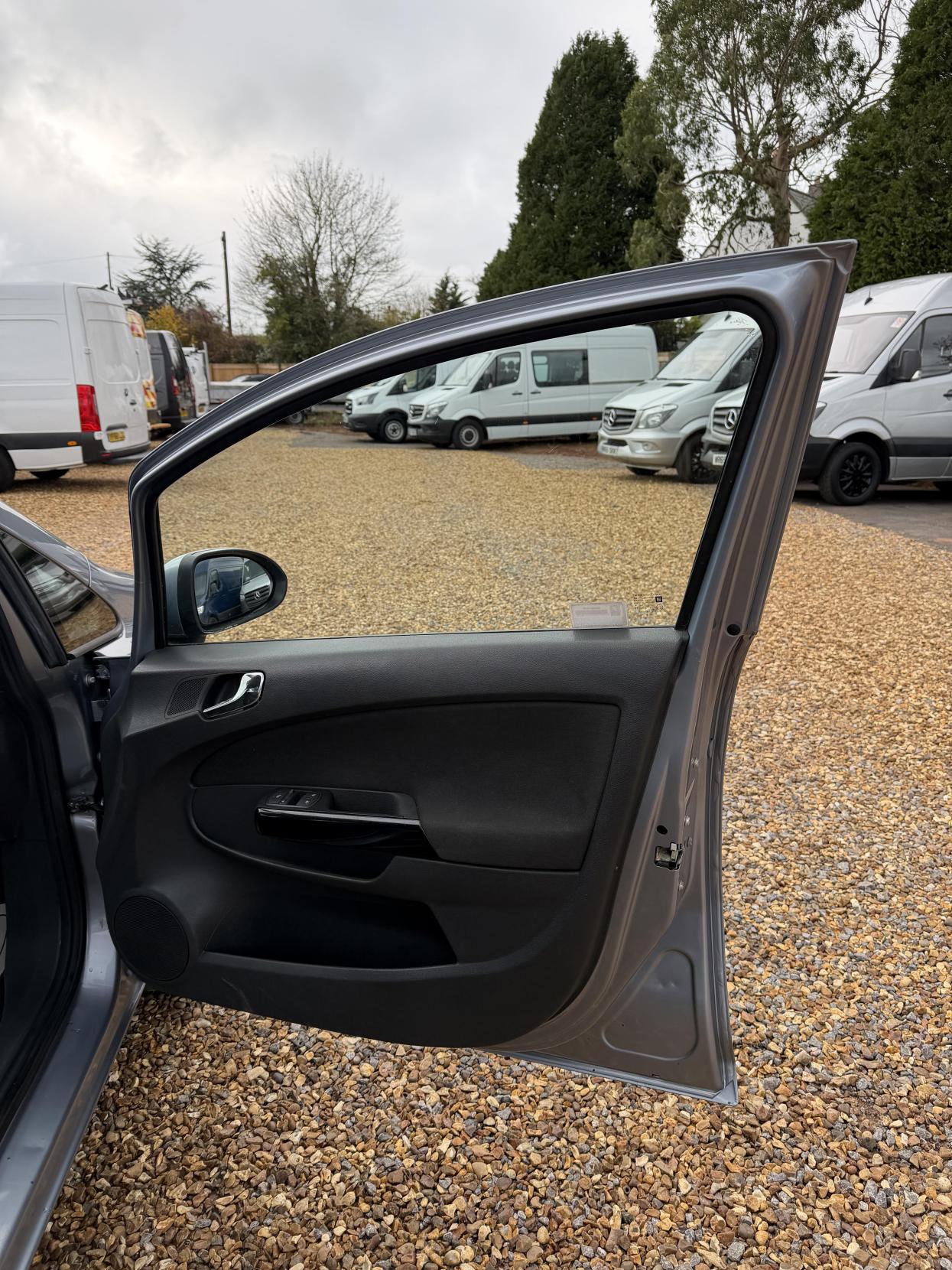 Used Vauxhall Corsa 2009 for sale - 76507903: Photo 10