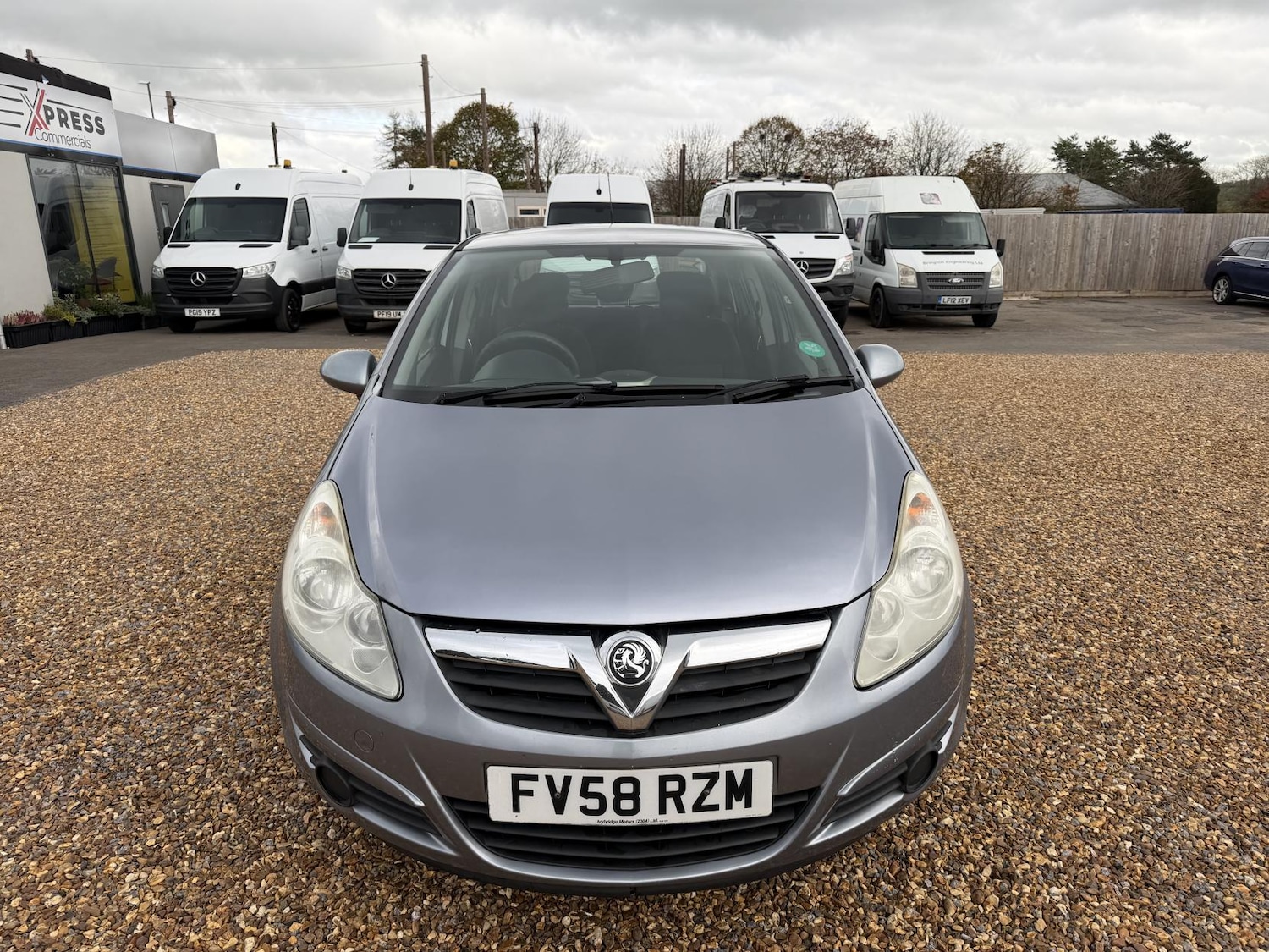 Used Vauxhall Corsa 2009 for sale - 76507903: Photo 2
