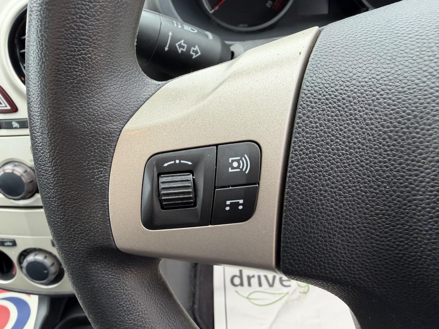 Used Vauxhall Corsa 2009 for sale - 76507903: Photo 27