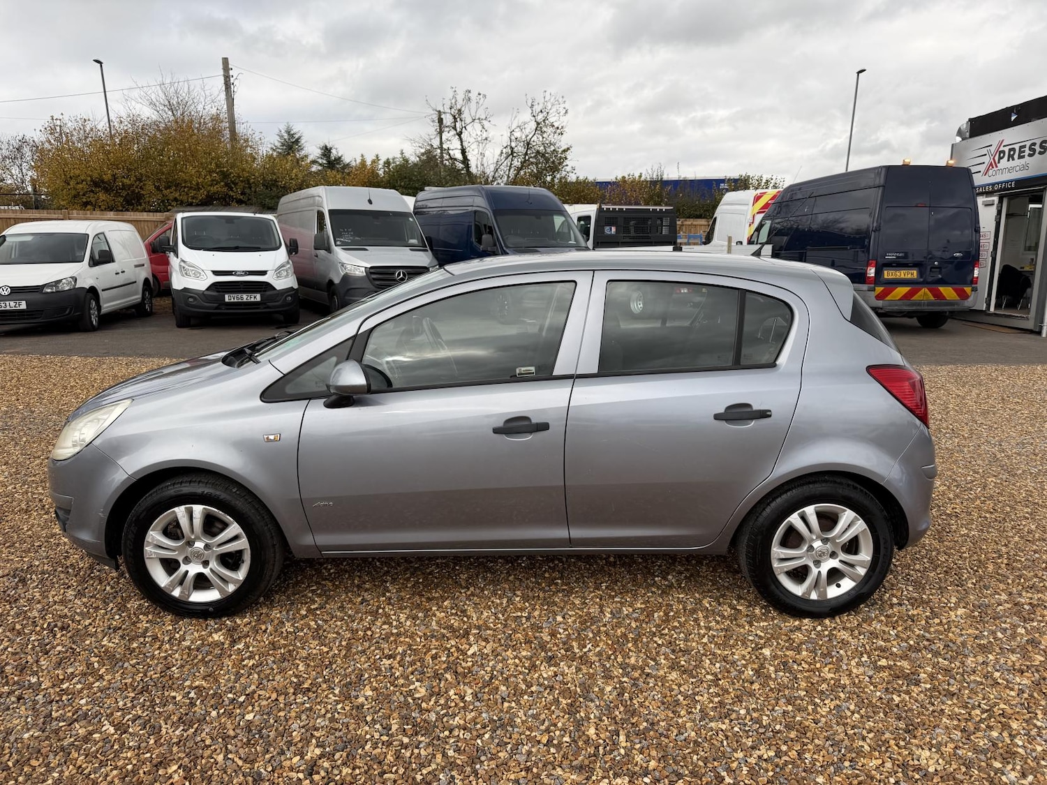 Used Vauxhall Corsa 2009 for sale - 76507903: Photo 4