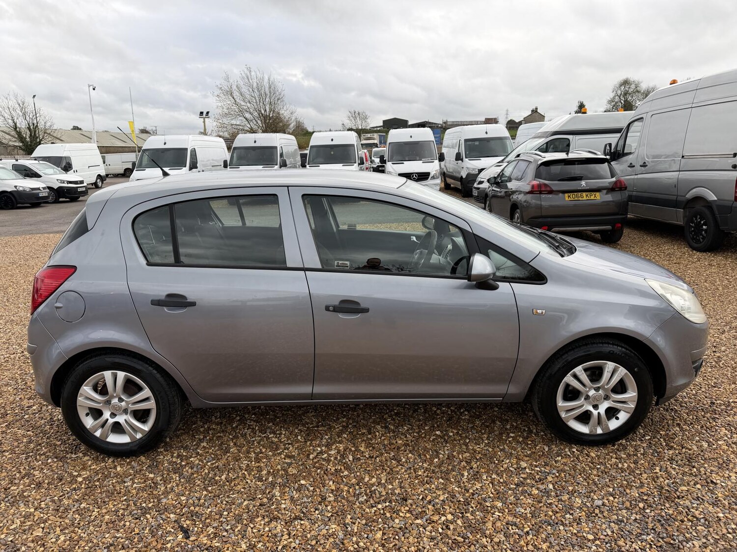 Used Vauxhall Corsa 2009 for sale - 76507903: Photo 8