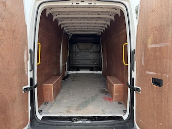 Used Volkswagen Crafter 2021 for sale - 78456897: Photo