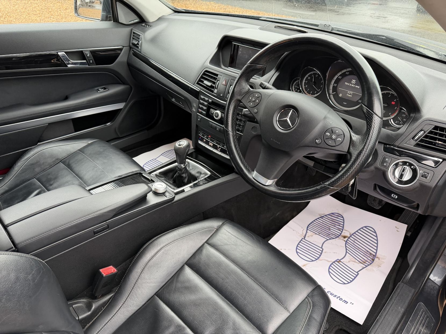 Used Mercedes-Benz E Class 2011 for sale - 77592387: Photo 10