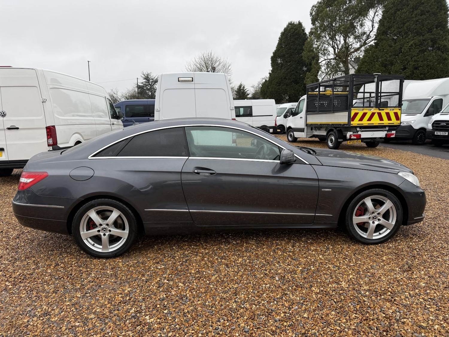 Used Mercedes-Benz E Class 2011 for sale - 77592387: Photo 6