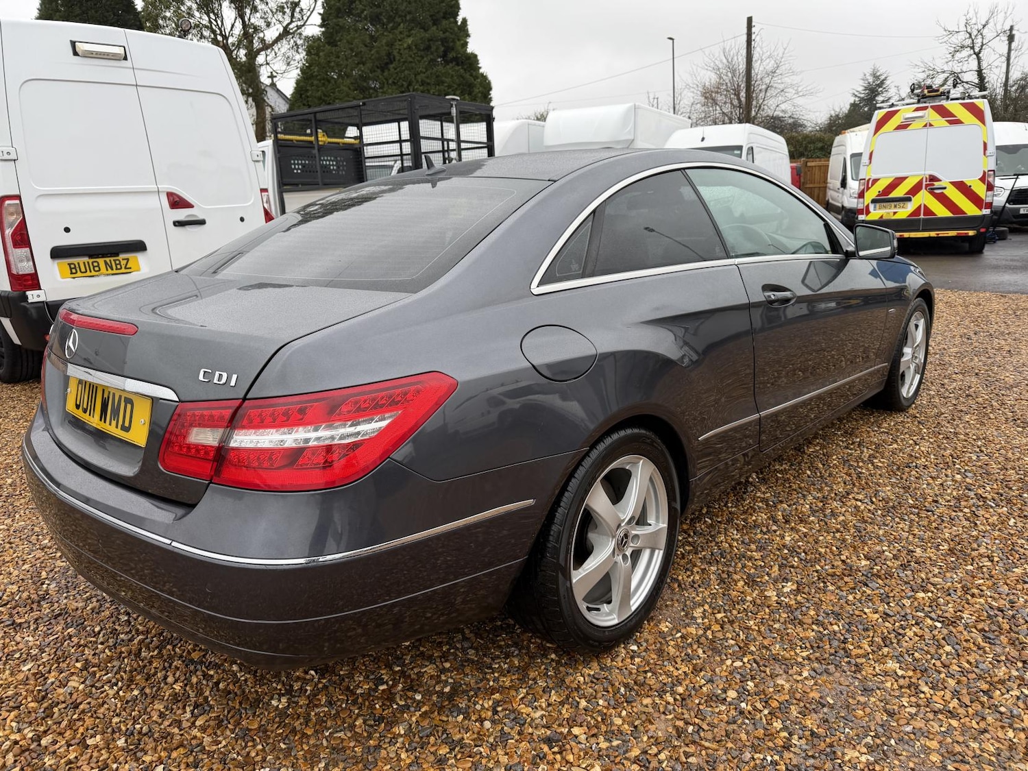 Used Mercedes-Benz E Class 2011 for sale - 77592387: Photo 8