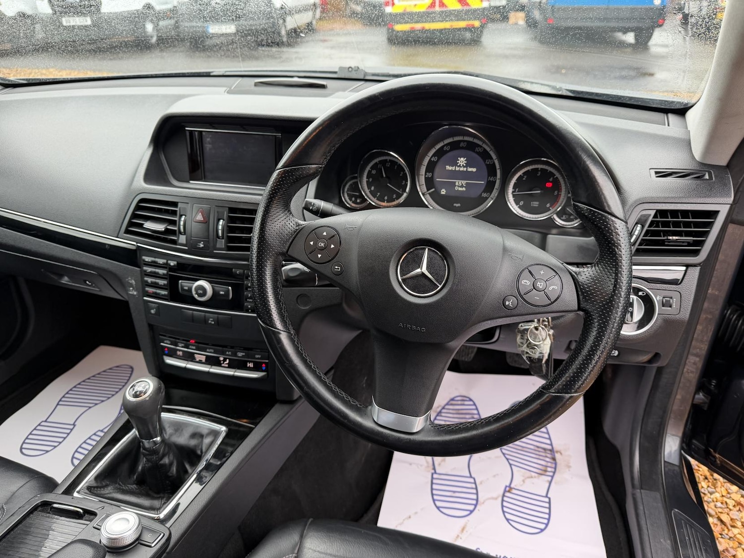 Used Mercedes-Benz E Class 2011 for sale - 77592387: Photo 9