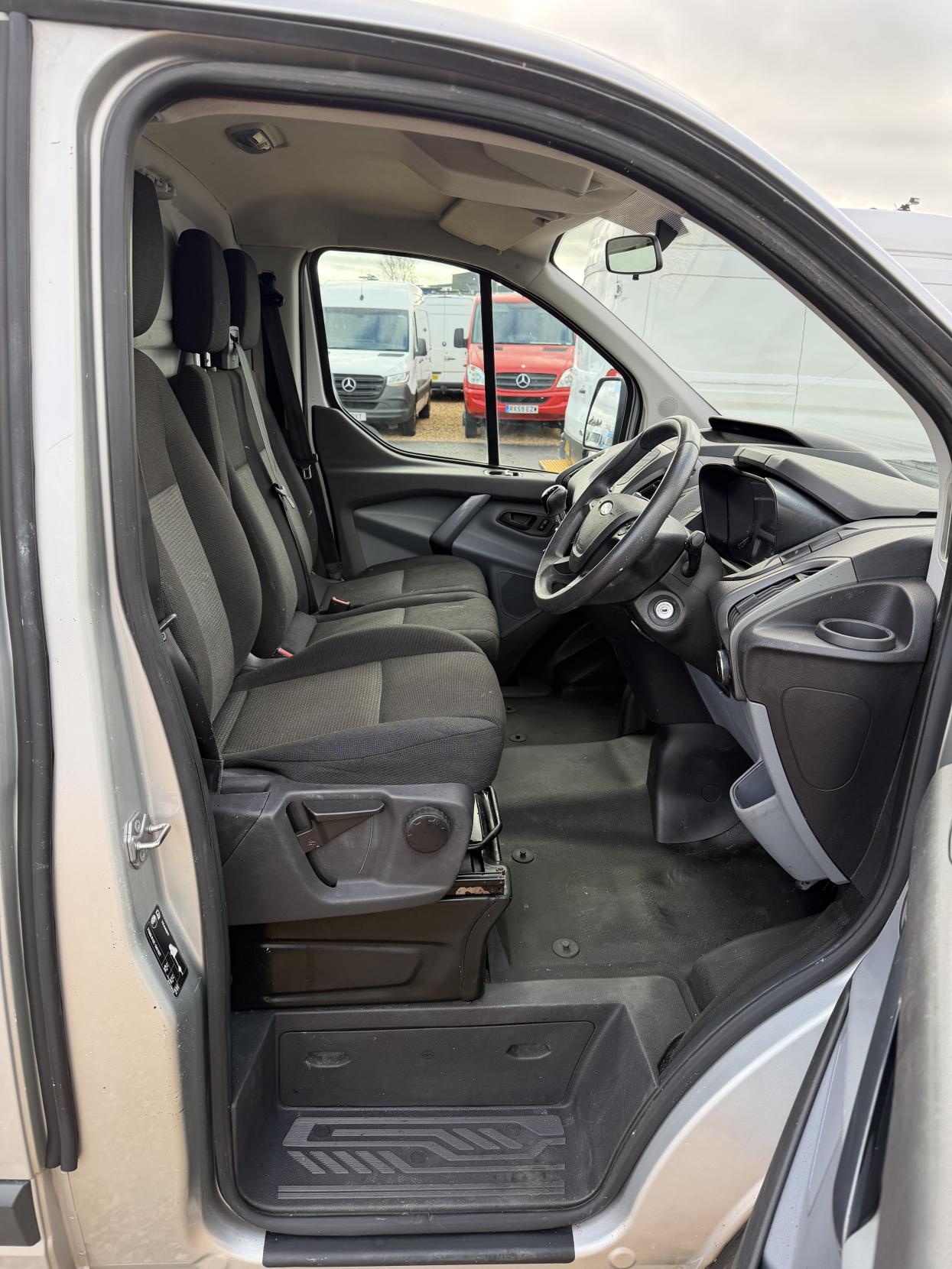 Used Ford Transit Custom 2016 for sale - 77778697: Photo 12