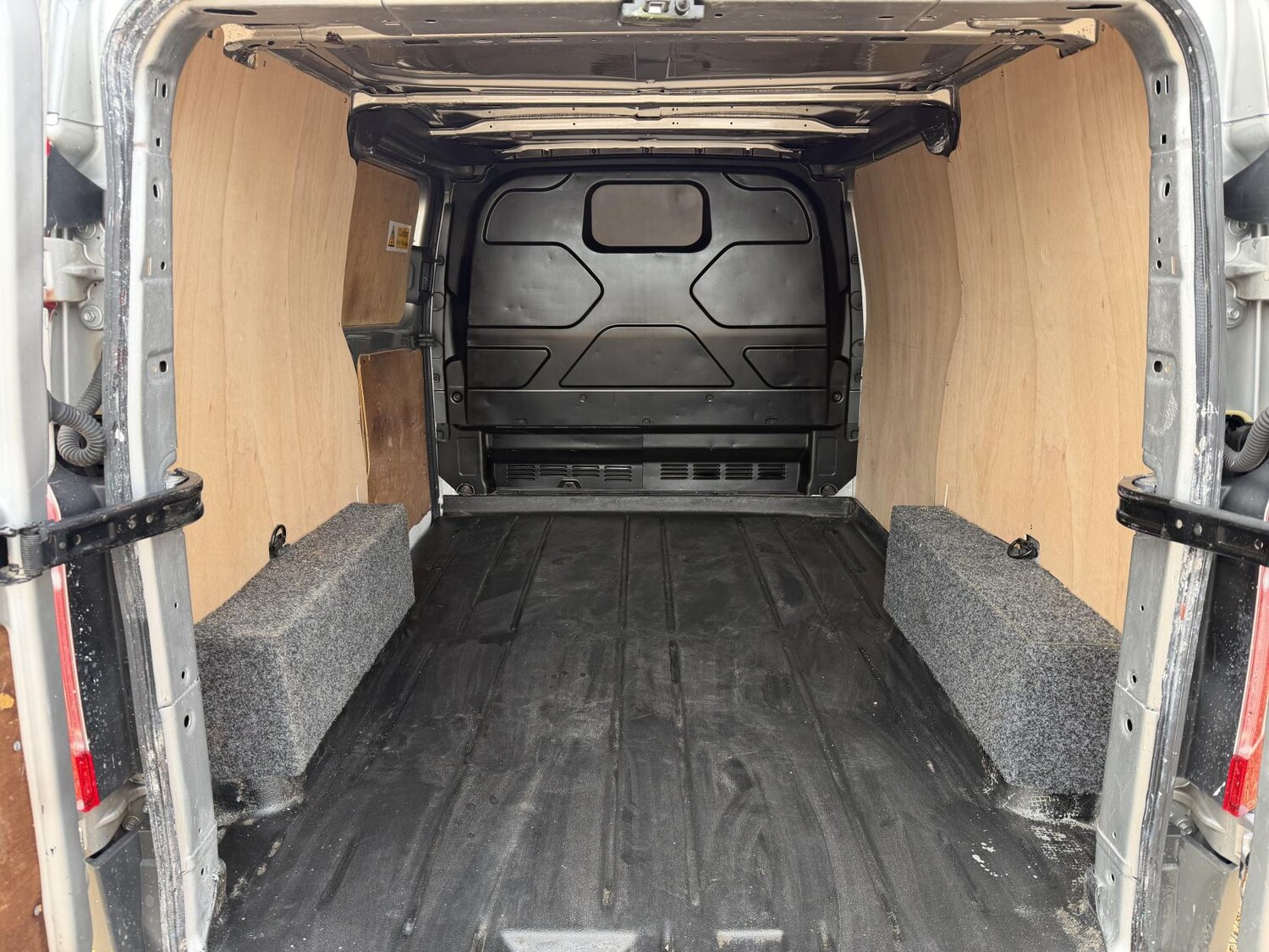 Used Ford Transit Custom 2016 for sale - 77778697: Photo 40