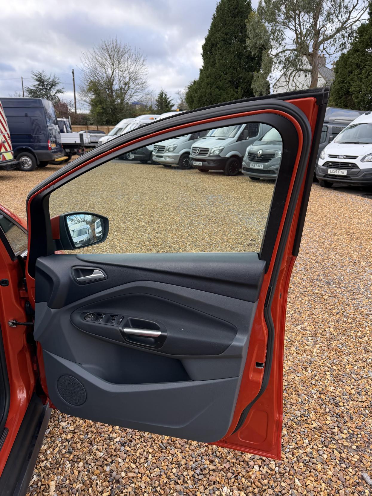 Used Ford C-Max 2012 for sale - 76631069: Photo 11