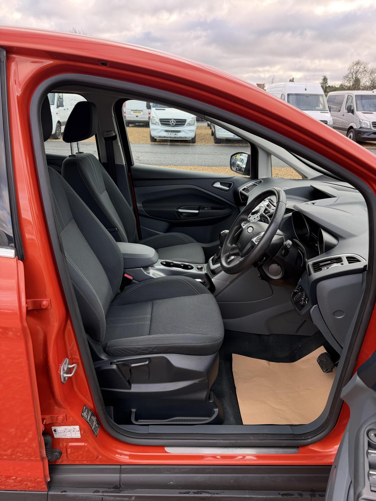 Used Ford C-Max 2012 for sale - 76631069: Photo 14