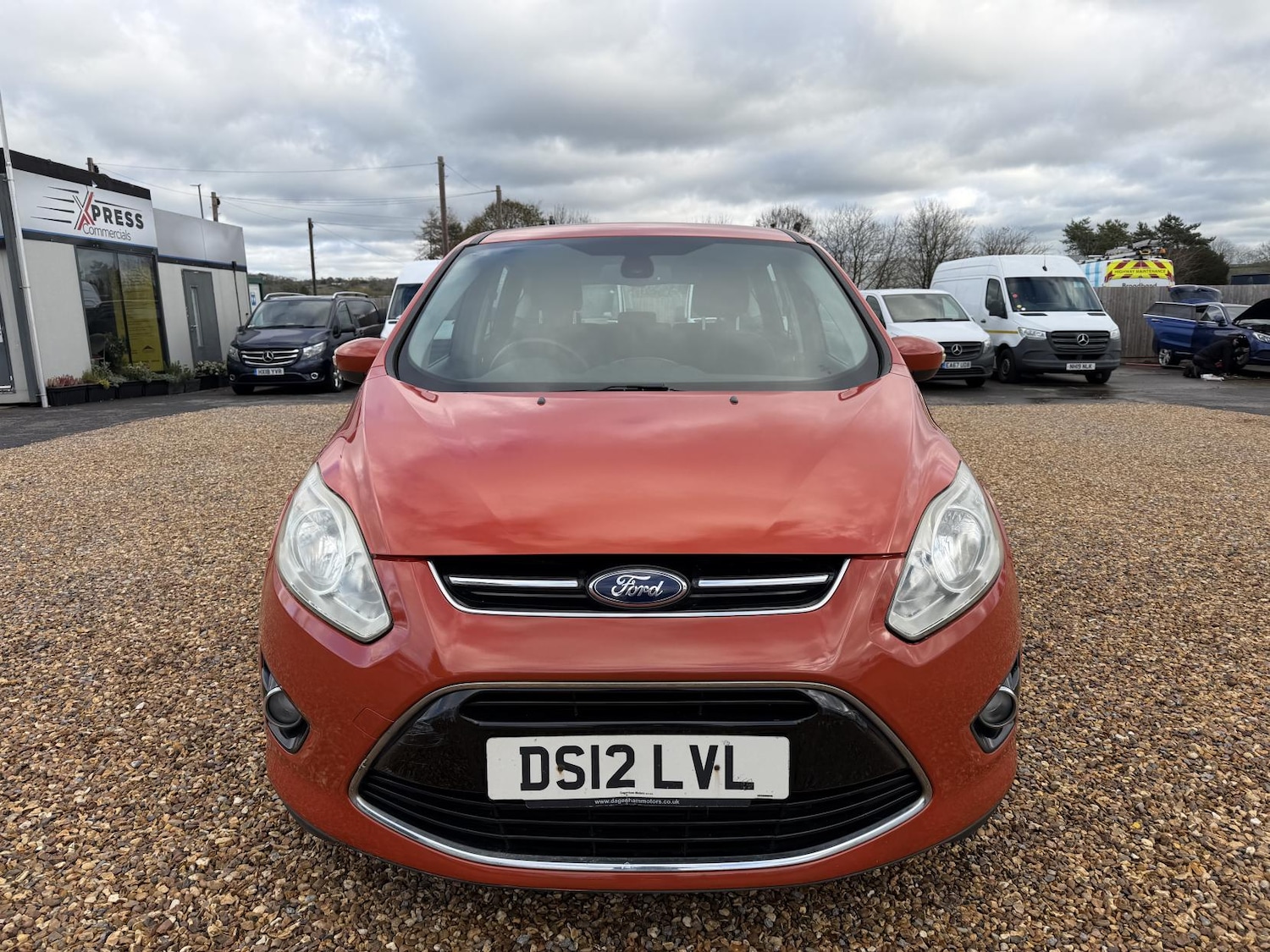 Used Ford C-Max 2012 for sale - 76631069: Photo 2