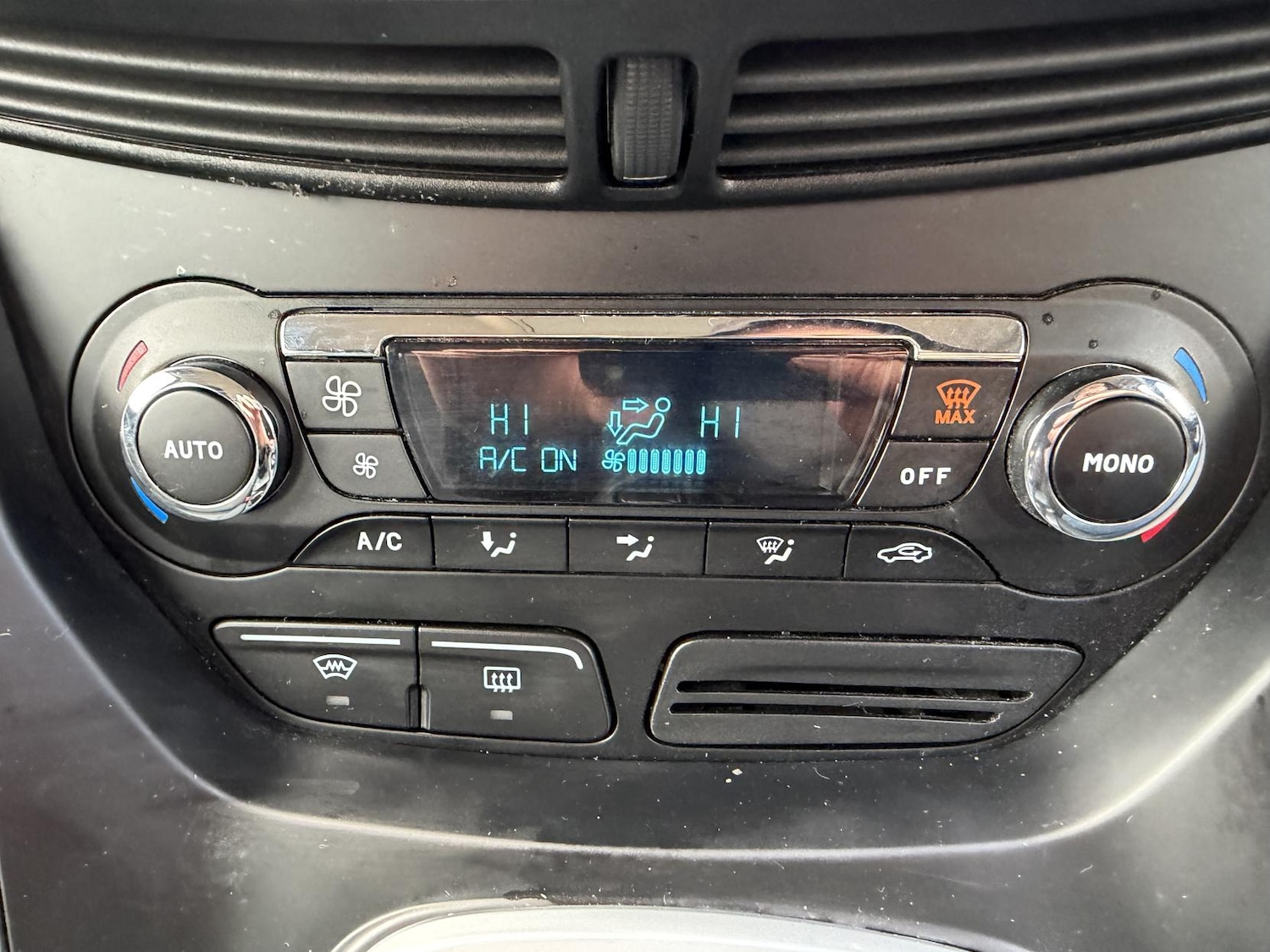 Used Ford C-Max 2012 for sale - 76631069: Photo 38