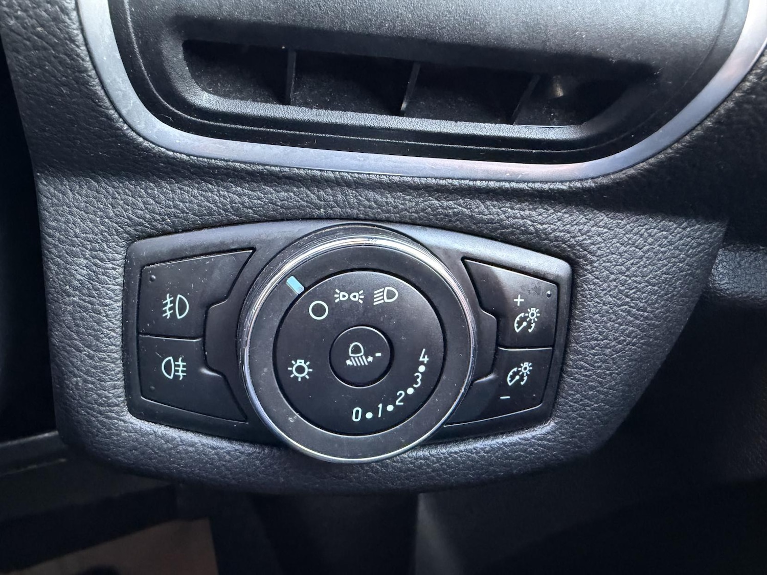 Used Ford B-MAX 2013 for sale - 76603320: Photo 24