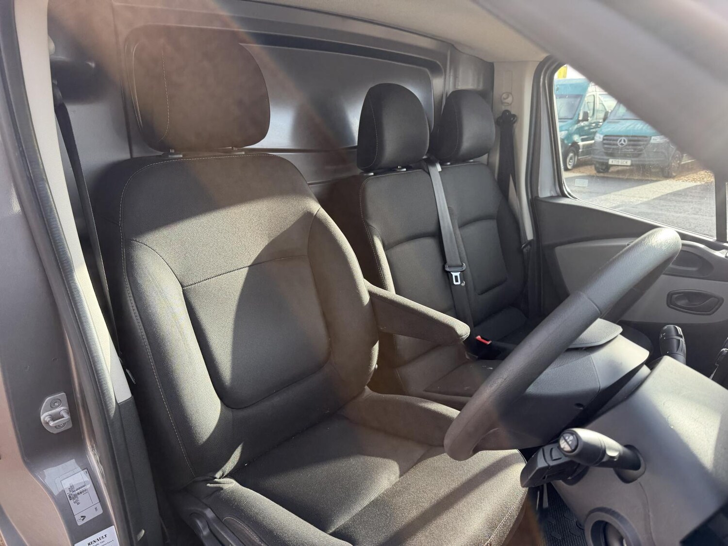 Used Renault Trafic 2017 for sale - 76911527: Photo 13