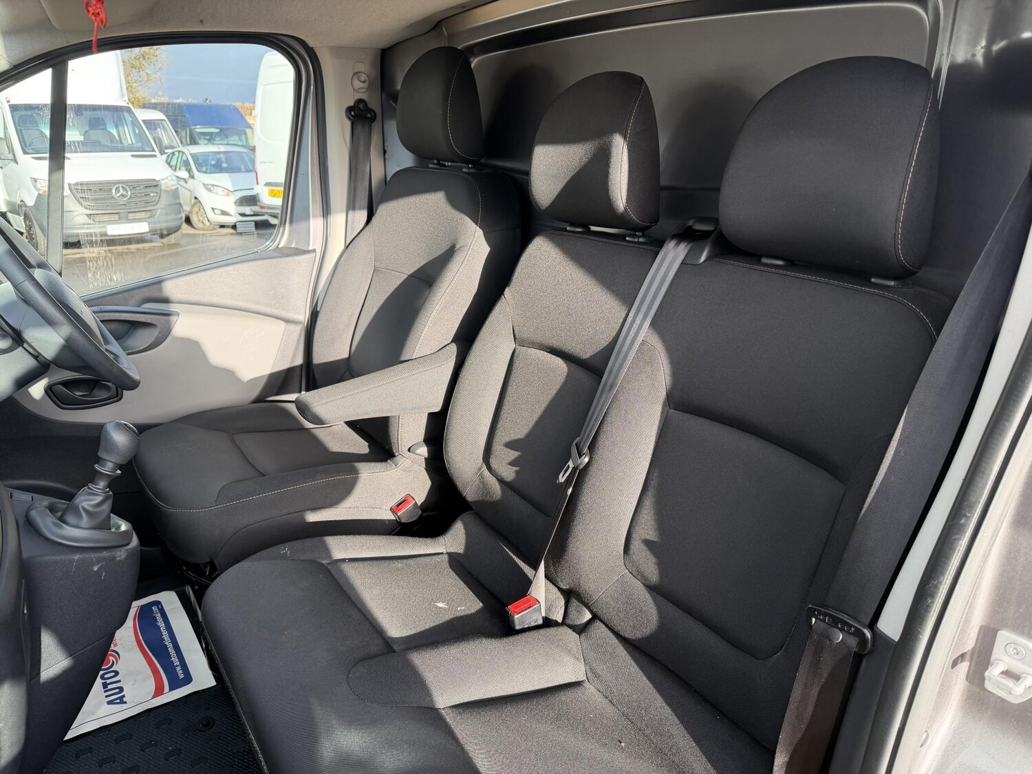 Used Renault Trafic 2017 for sale - 76911527: Photo 16