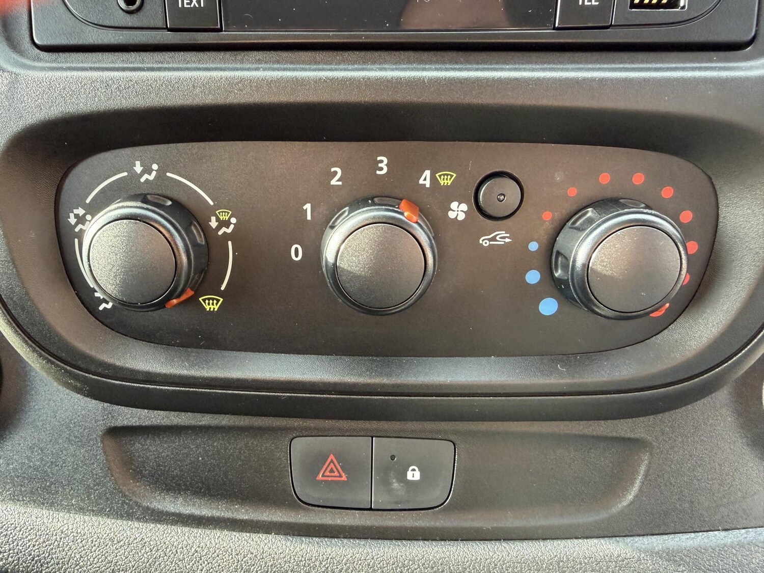 Used Renault Trafic 2017 for sale - 76911527: Photo 21