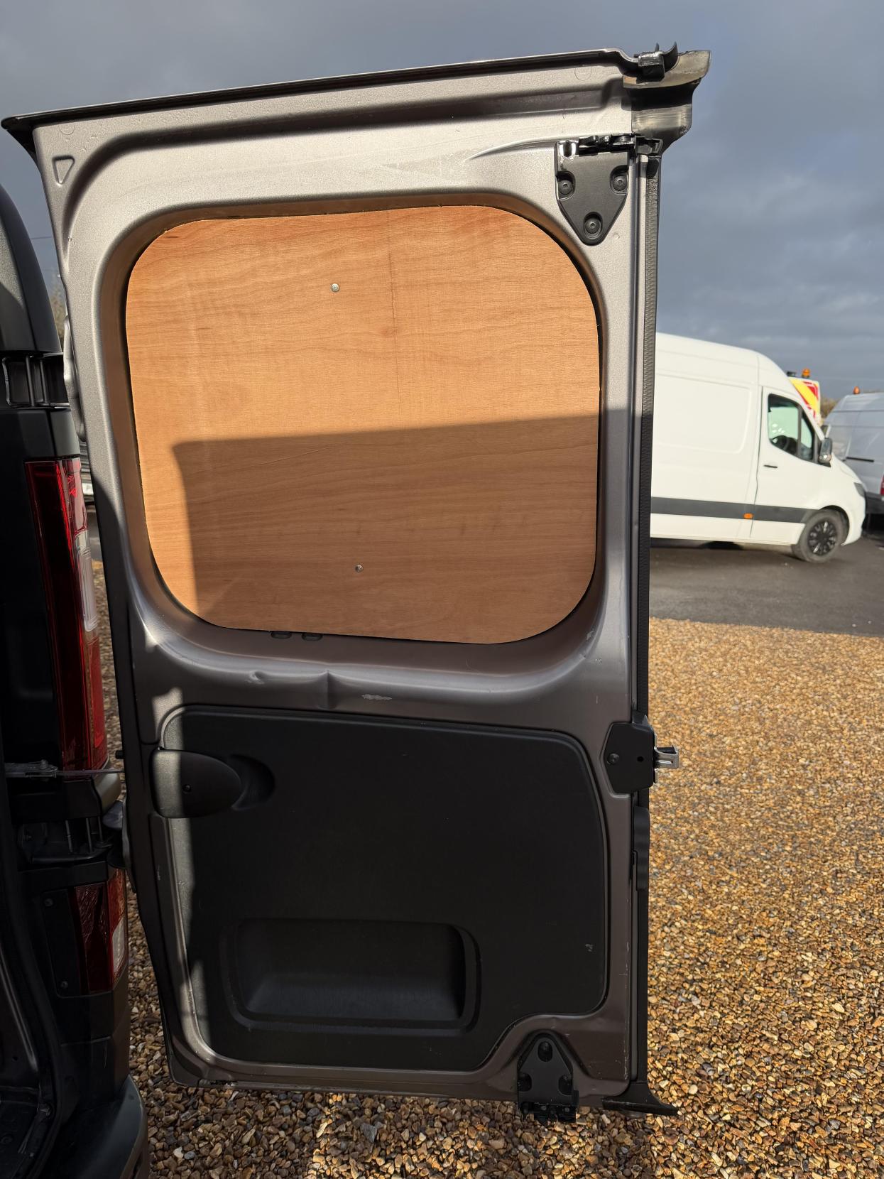 Used Renault Trafic 2017 for sale - 76911527: Photo 35