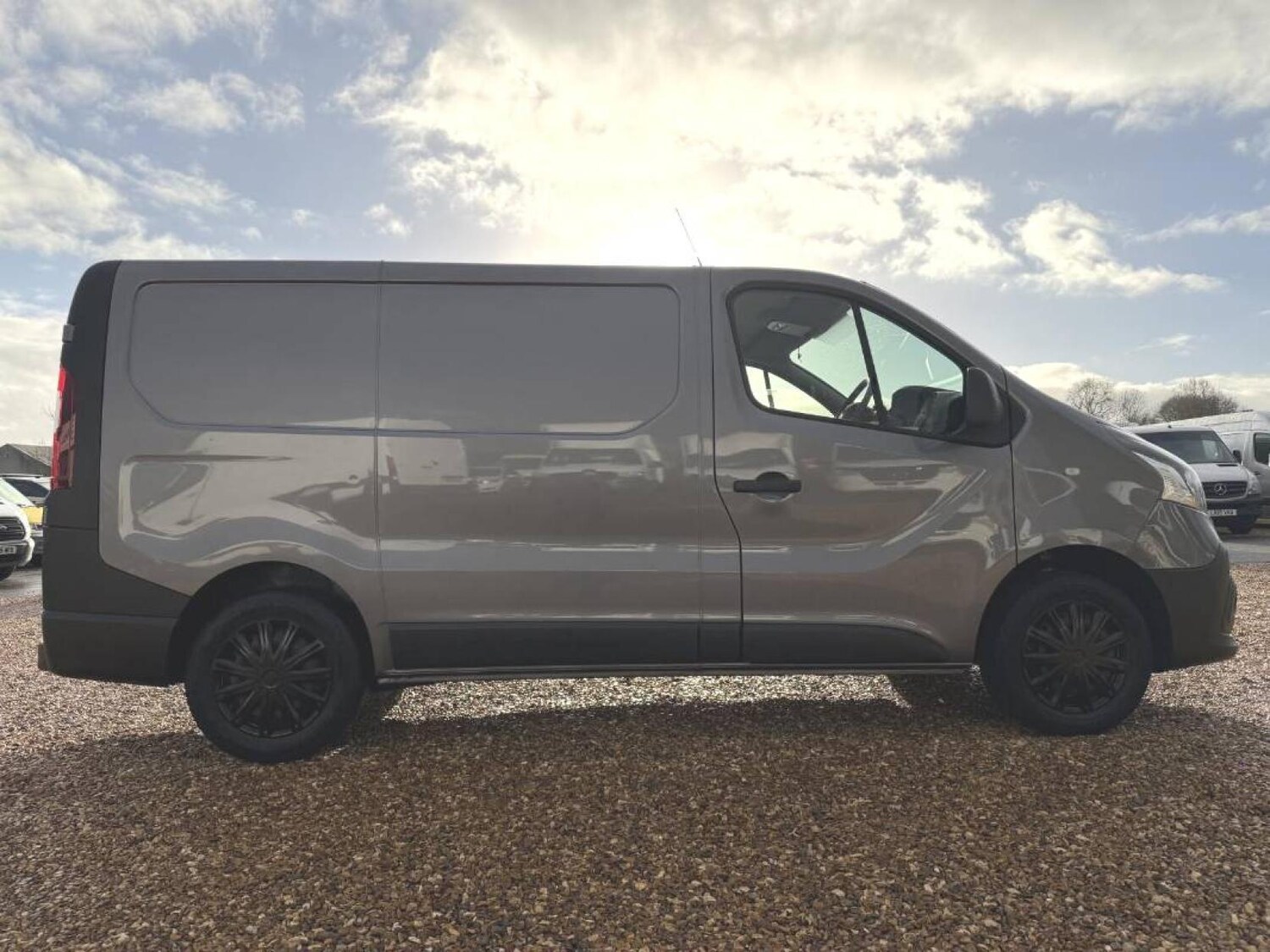 Used Renault Trafic 2017 for sale - 76911527: Photo 8