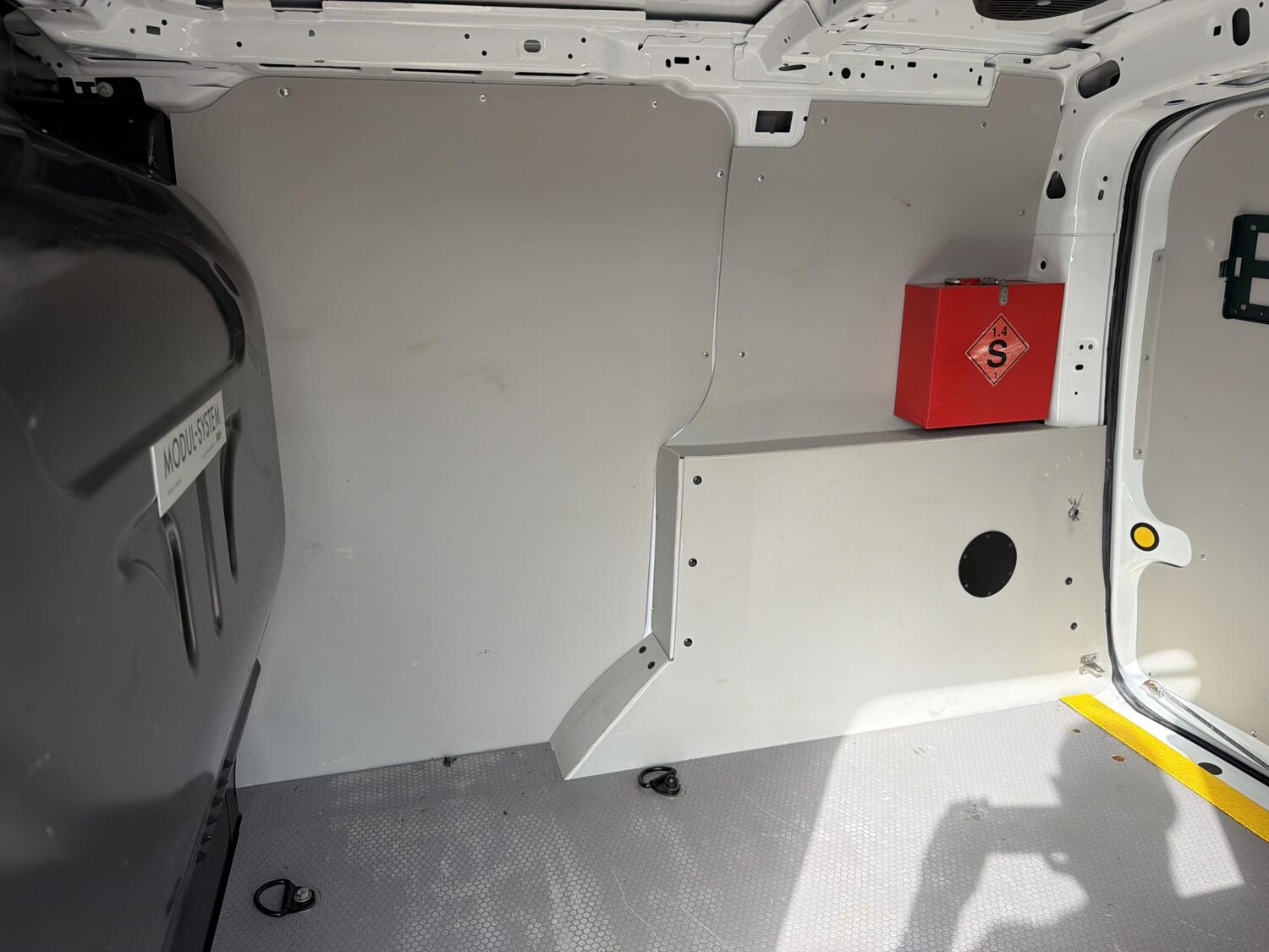 Used Ford Transit Connect 2018 for sale - 77778700: Photo 34